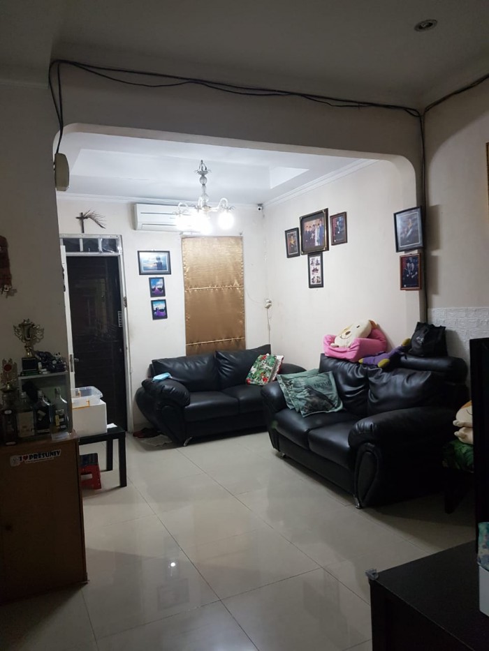 Rumah 2 lantai dijual di Cibiru Lippo Cikarang